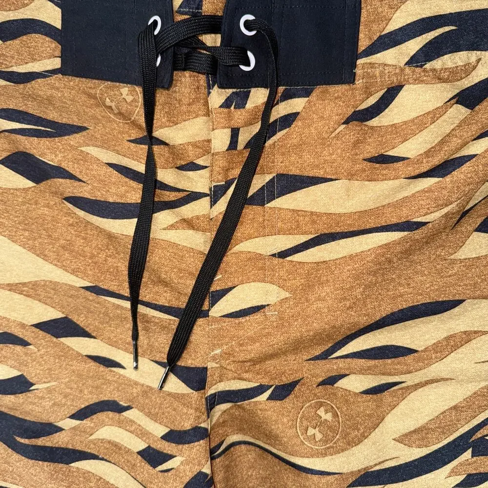 Under Armour Shorts Mens‎ 40 Swim Trunks Board Camouflage Heat Gear 10 Inch Pool